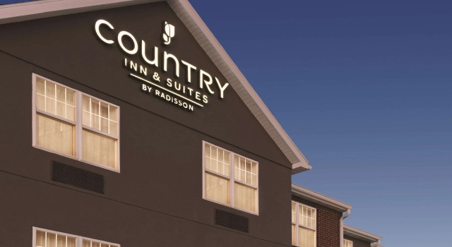 Country Inn and Suites Dubuque, Rezervasyon Otel Dubuque Iowa