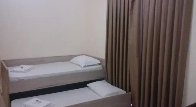 Трёхместный номер Standard Plaza Suite Hotel