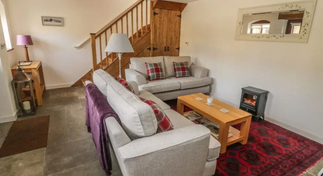 Tallow, Book Hotel Moreton-in-Marsh 