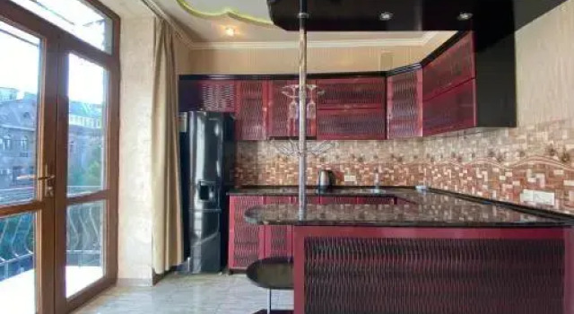 Amiryan Apartment