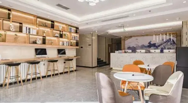 GreenTree Inn Express Hotel (Beijing Wukesong Metro Station 301 PLA General Hospital)