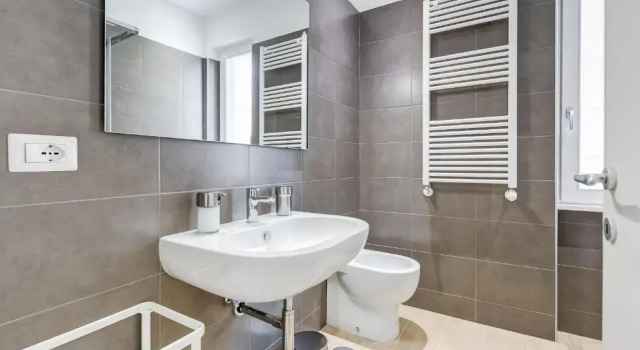 Апартаменты Lovely  3 rooms apartment close Trastevere Station