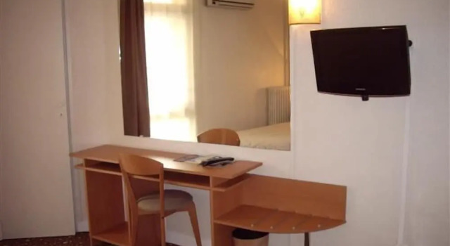 Одноместный номер Standard Hôtel Le Moderne