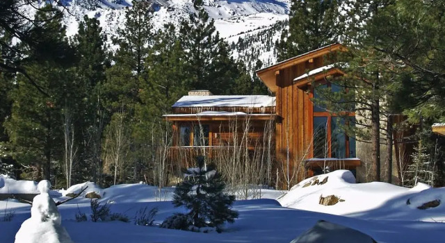 Коттедж Luxury с 4 комнатами с балконом Obsidian Residence Club