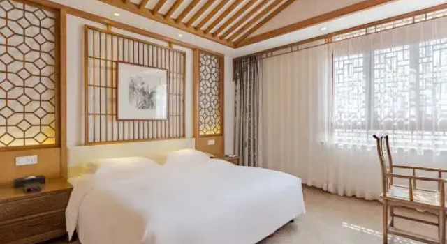 Двухместный люкс Superior Taohuatanpan Holiday Hotel