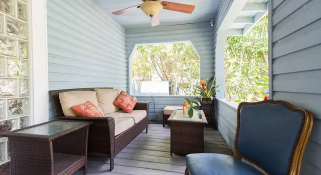 Tropical Garden Bungalow Resort, Rezerwuj Ośrodek wypoczynkowy Hotele w Palm Beach County z basenem, Basen