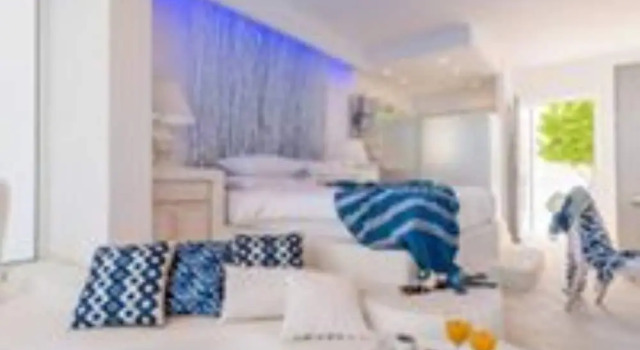 Люкс Kouros Home Hotel
