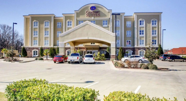 Comfort Suites Vicksburg, Забронировать Отель Виксберг Миссисипи, рядом с Vicksburg Battlefield Museum