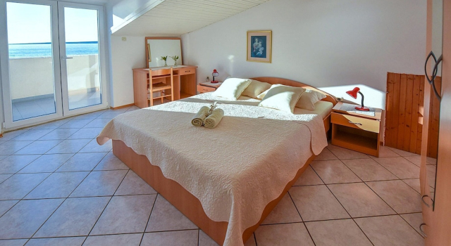 Апартаменты с балконом Apartments Mandre near sea