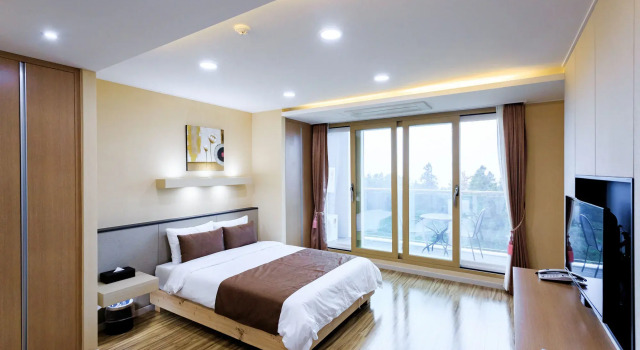 Jeju M Resort, Забронировать Курортный отель Отели Согвипхо с парковкой, Парковка