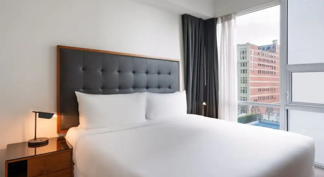 Полулюкс с 2 комнатами Level Furnished Living