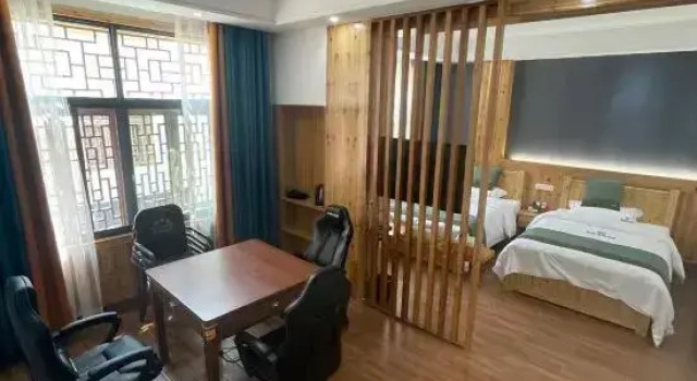 Люкс Furongzhen Chunqiu Dianjing Homestay