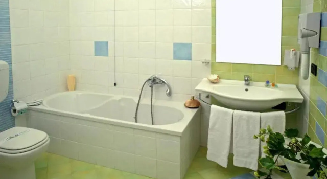 Четырёхместный номер Standard Cerri Hotel