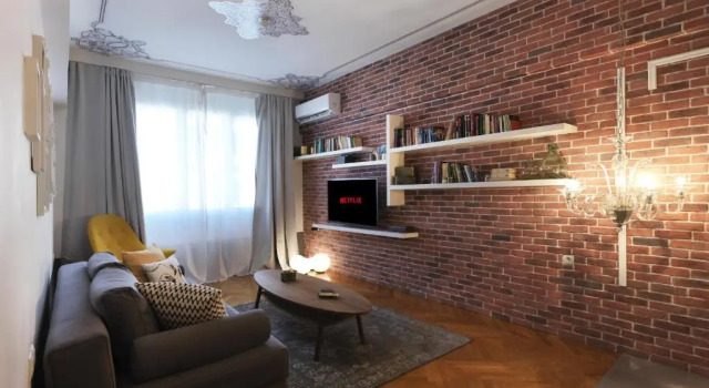 Апартаменты Athenian Apartment with Hot Tub