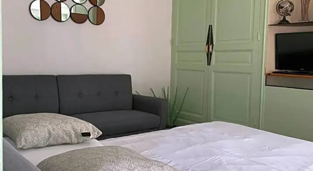 Апартаменты c 1 комнатой Brit Hotel Dijon Centre Gare