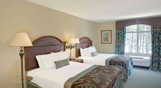 Четырёхместный номер Standard Wingate by Wyndham Charleston Southern University