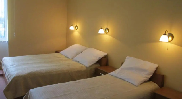 Standard Zimmer Noclegi Apro