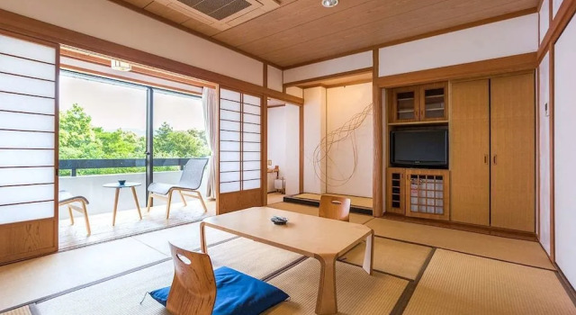 Mifuneyama Rakuen Hotel, Book Hotel Takeo Saga