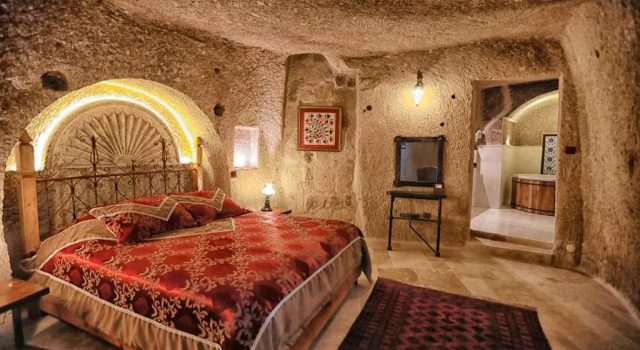 Полулюкс Travellers Cave Hotel
