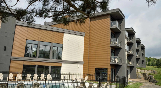 La Cache du Golf, Reserva ahora Hotel Hoteles en Quebec con aparcamiento, Aparcamiento