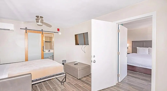 Люкс Deluxe Seven Hills Suites