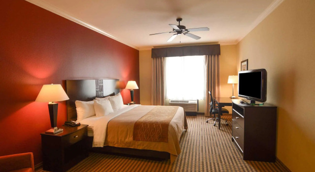 Двухместный люкс c 1 комнатой Comfort Inn & Suites Fort Worth West I-30 NAS JRB