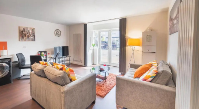 Lovely 2 beds -Ground Floor Apartment - free parking ,wifi - Southampton., Varaa Huoneisto Asunnot kohteessa Merseyside, Huoneisto