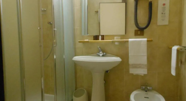 Standard Einzel Zimmer Hotel Corona