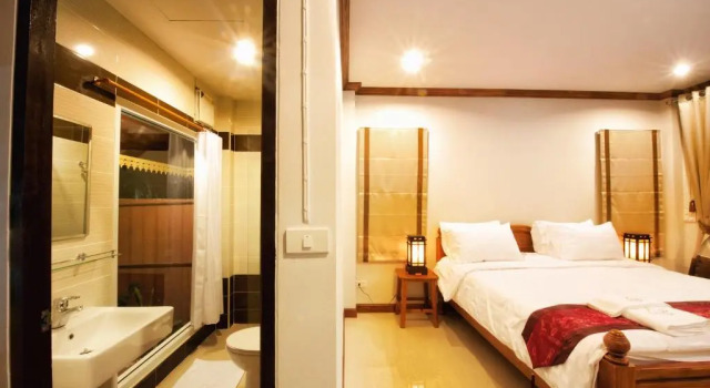 Номер Standard с балконом Baan Nam Pen Resort