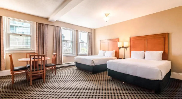 Четырёхместный номер Standard The Sylvia Hotel
