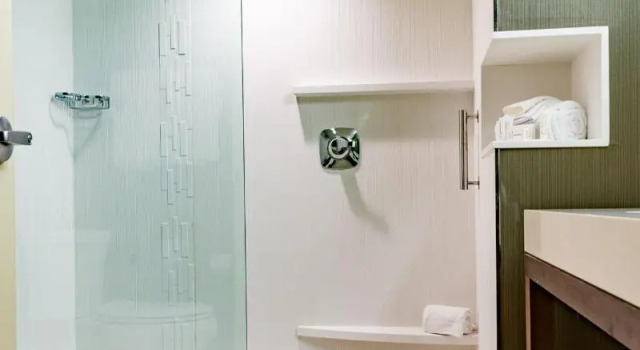 Четырёхместный номер Standard Courtyard by Marriott Omaha East/Council Bluffs, IA