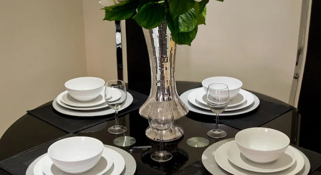 Апартаменты Icon Brentwood City Apartment