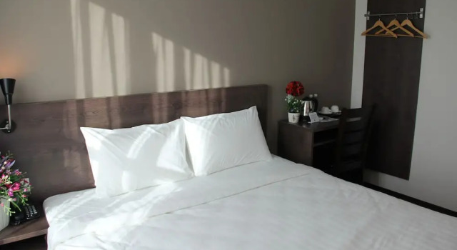 Двухместный номер Deluxe KL Hotel