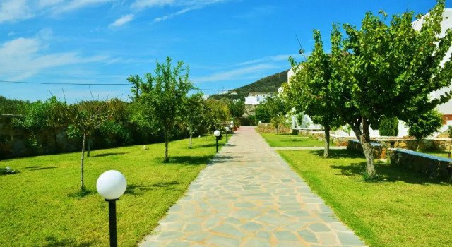 Коттедж с 2 комнатами с видом на сад Country Villas