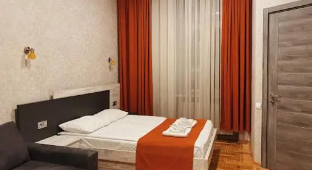 Apart-Hotel Shell, Забронировать Отель Чугурети Тбилиси, рядом с Tеатр имени Марджанишвили