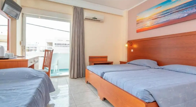 Трёхместный номер Standard AGRELLI Hotel & Suites