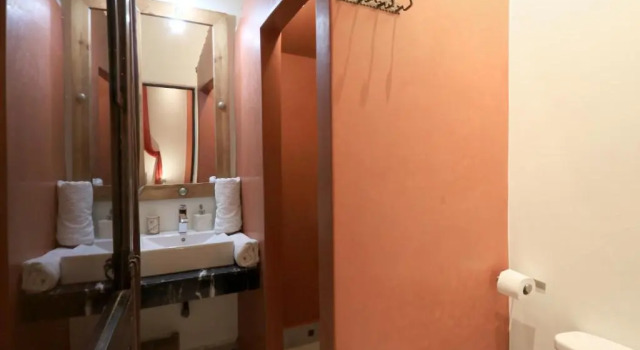 Camera doppia Standard Riad Samarine