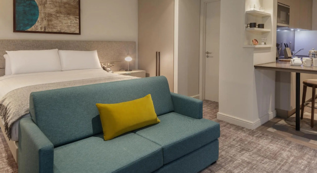 Номер Superior Staybridge Suites London Heathrow - Bath Road by IHG