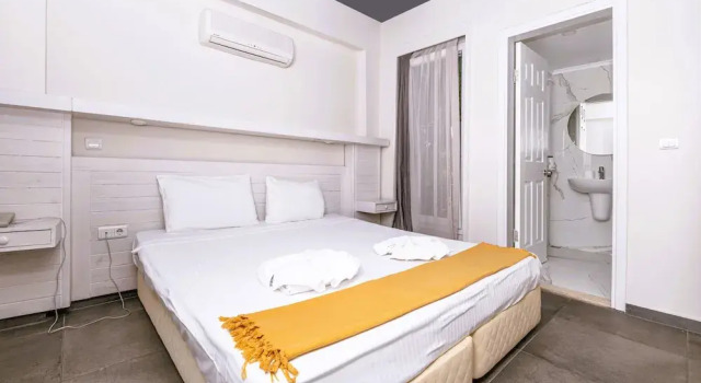 Семейный номер Standard с 2 комнатами с балконом и с видом на бассейн Muskebi Apart Otel