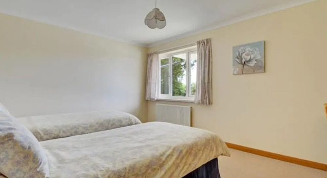 Spacious Holiday Home in Cornwall With Garden, Varaa Hotelli 3 tähden hotellit kohteessa Cornwall, 3*