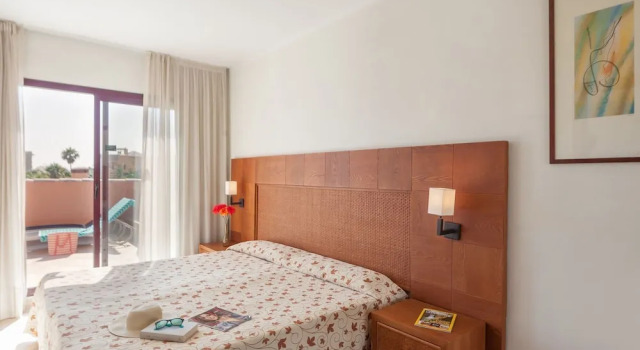 Well-kept and Atmospheric Apartment Just 1 km. From sea