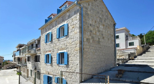 Nice Apartment in Split With 1 Bedrooms and Wifi, Prenota Appartamento Hotel a Croatian Islands con parcheggio, Parcheggio