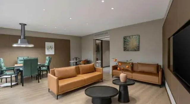 Люкс Luxury Xuan'en International Hotel (Xuan'en Gongxiu Cruise Wenlan Bridge Branch)