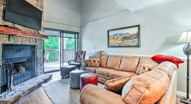 Апартаменты с 3 комнатами Cozy Gatlinburg Condo ~ 2 Mi to National Park!