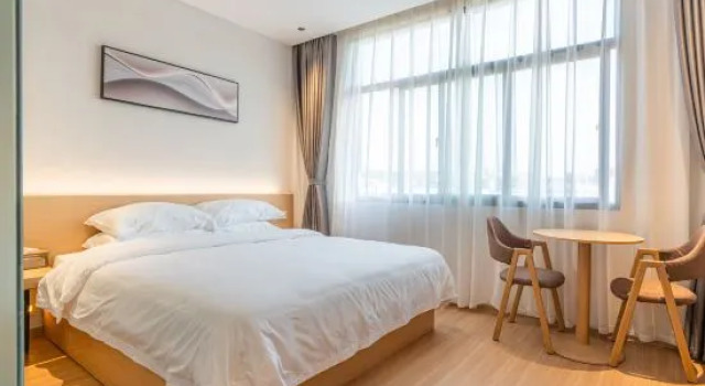 Люкс Deluxe Home Inn Ruibai Cloud Hotel(Changting Ancient Town Tengfei Branch)