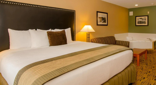 Номер Standard с балконом и с видом на реку Best Western Plus Columbia River Inn