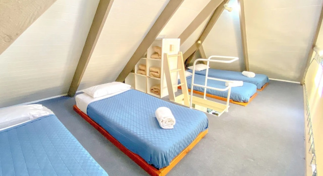 Вилла с балконом Kellys Beach Resort