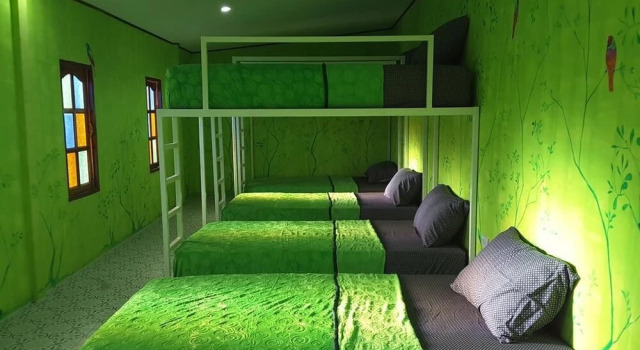 Bee Sleep Hostel Lonely Beach - Adults Only