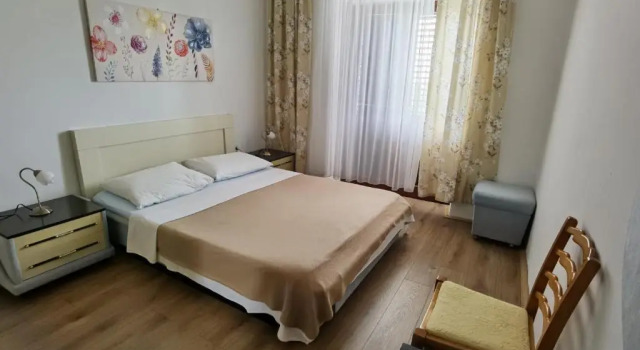 Apartman Kampor, Varaa Huoneisto Hotellit Kvarner Islands uima-altaalla, Uima-allas