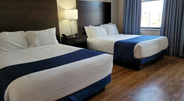 Ariel Broadway Hotel, Buchen Sie Hotel Lorain Ohio